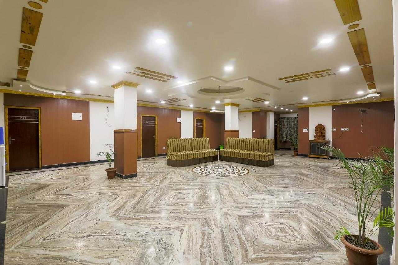 Oyo 36201 Sangam Grand Hotel Gauháti Kültér fotó