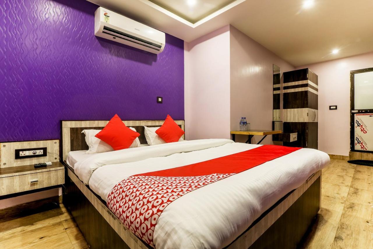 Oyo 36201 Sangam Grand Hotel Gauháti Kültér fotó
