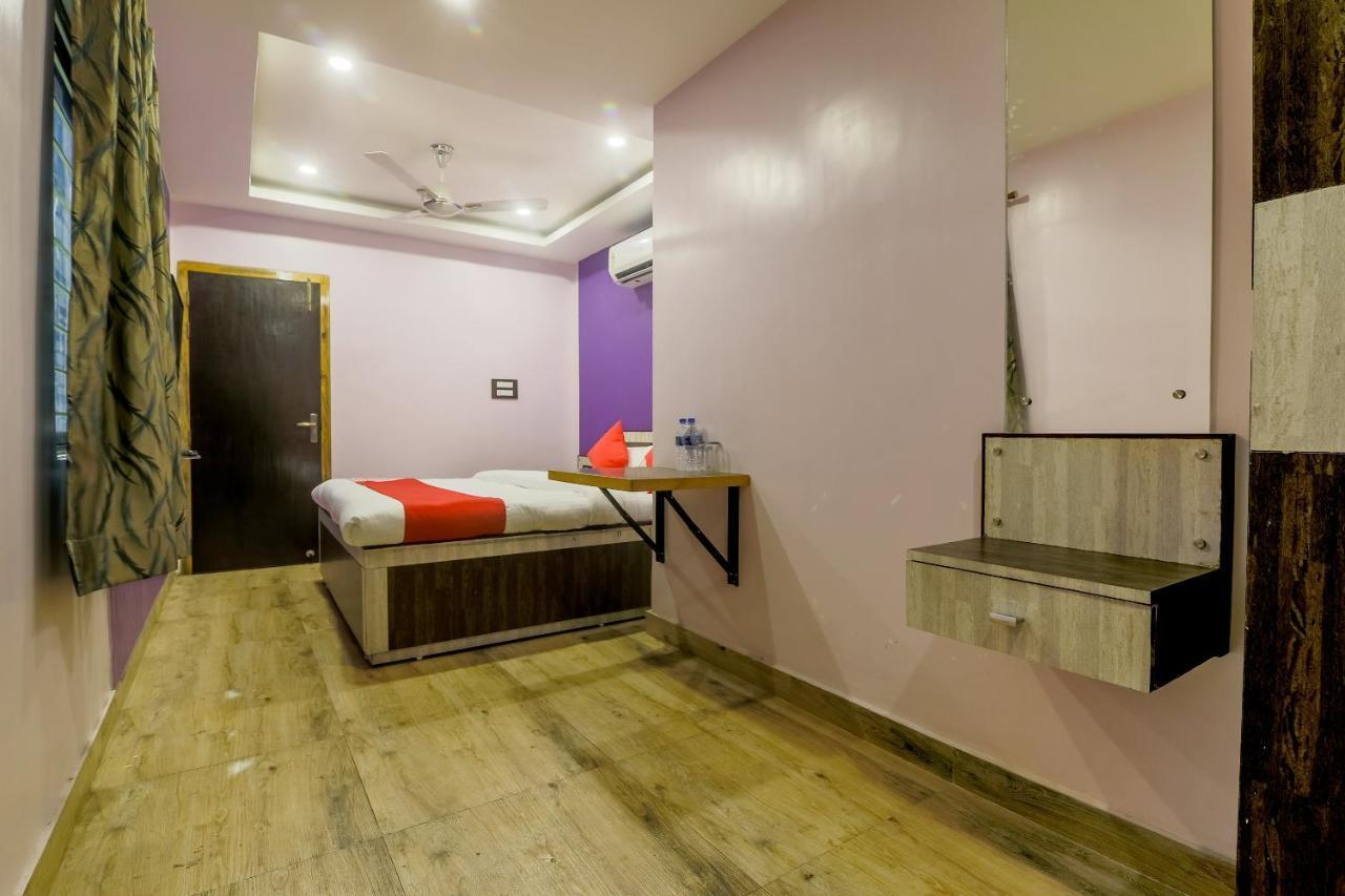 Oyo 36201 Sangam Grand Hotel Gauháti Kültér fotó